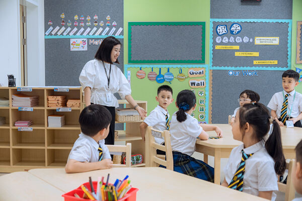 开学报到日,南通惠立学校